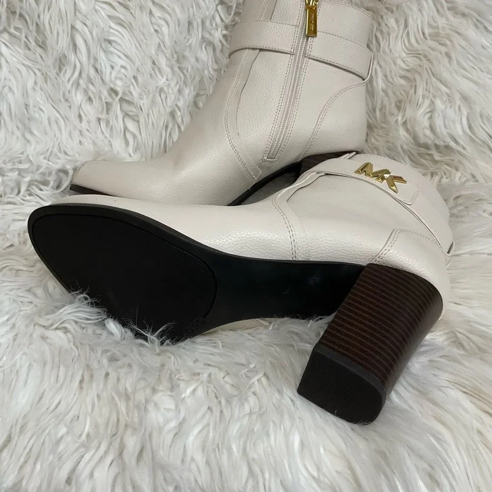 NEW MICHAEL Michael Kors Light Cream Ecru Jilly Faux Leather Ankle Boots Size 9M